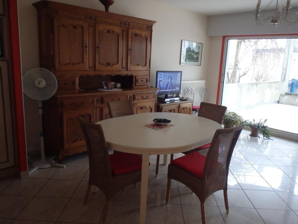 Apartament Le Moulin Des Pres Avec Terrasse Vesoul Pokój zdjęcie